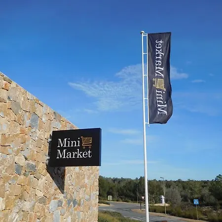 Las Colinas Resort